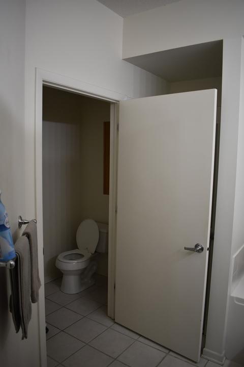 715 Astor Ln #204, Wheeling, IL 60090 photo 12