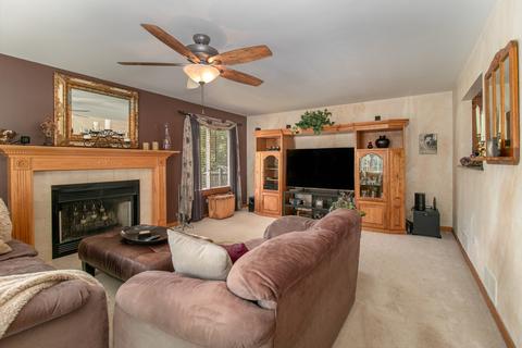 1851 Eberhard Ln, Plainfield, IL 60586 photo 8