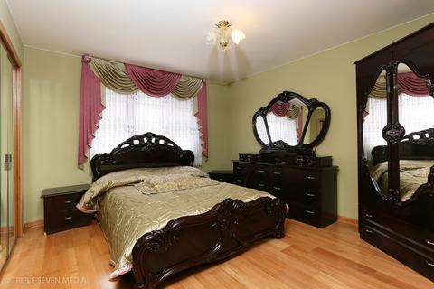 7955 W 80th Pl, Bridgeview, IL 60455 photo 21