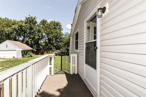 608 Columbus St, Mchenry, IL 60050 photo 22