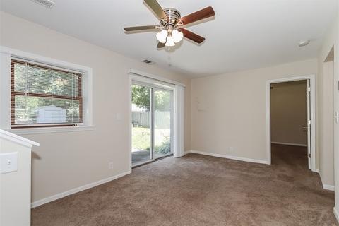 608 Columbus St, Mchenry, IL 60050 photo 4