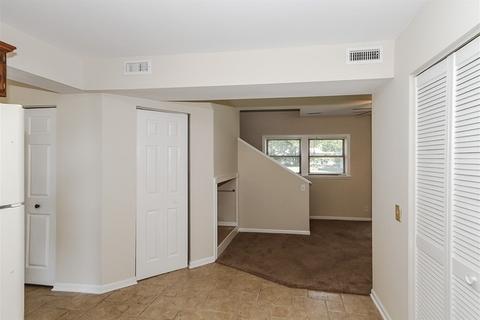 608 Columbus St, Mchenry, IL 60050 photo 8