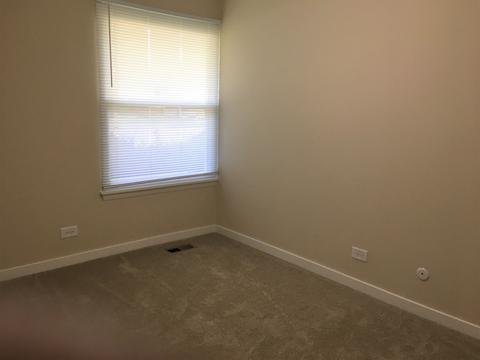 1094 Hecker Dr, Elgin, IL 60120 photo 12