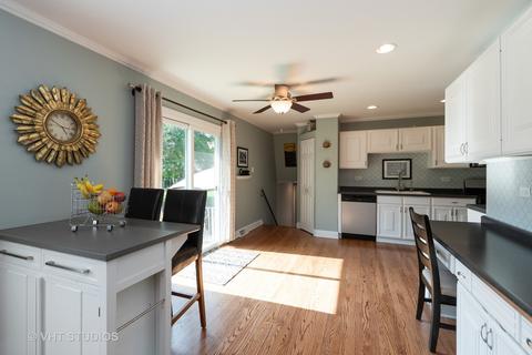 15212 Walnut Rd, Oak Forest, IL 60452 photo 6