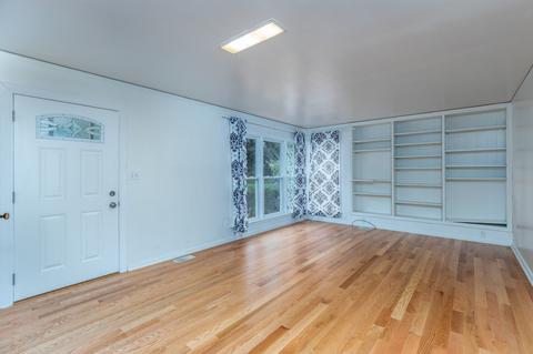 923 Chambers St, Ottawa, IL 61350 photo 7