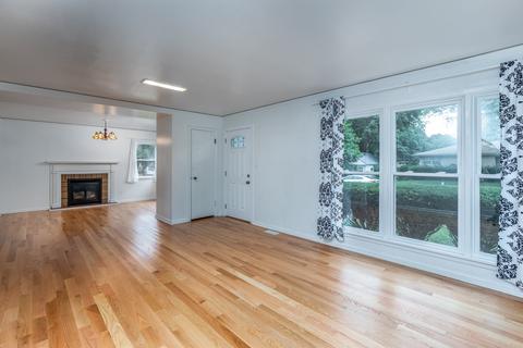 923 Chambers St, Ottawa, IL 61350 photo 4