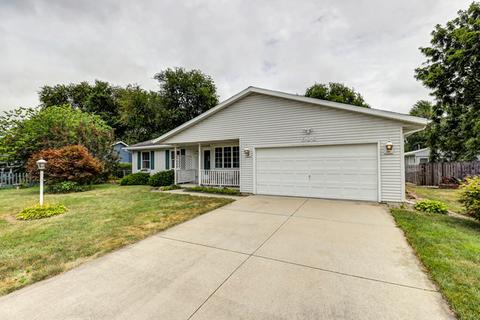 606 Teal Cove Ct, Champaign, IL 61821 photo 2