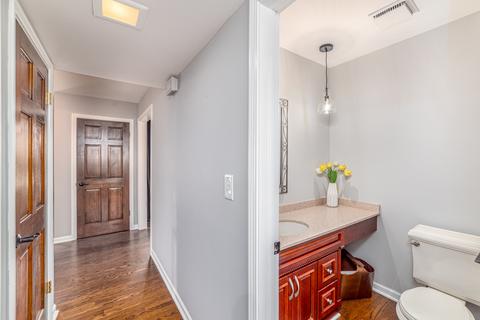 3955 Bordeaux Dr, Hoffman Estates, IL 60192 photo 14