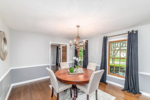 3955 Bordeaux Dr, Hoffman Estates, IL 60192 photo 12