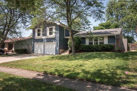1320 Campbell Ln, Hoffman Estates, IL 60169 photo 2