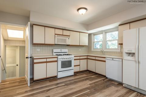 1320 Campbell Ln, Hoffman Estates, IL 60169 photo 12