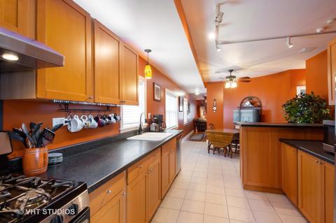 2927 N Gresham Ave #201, Chicago, IL 60618 photo 6