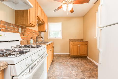 203 E Irving St, Normal, IL 61761 photo 8