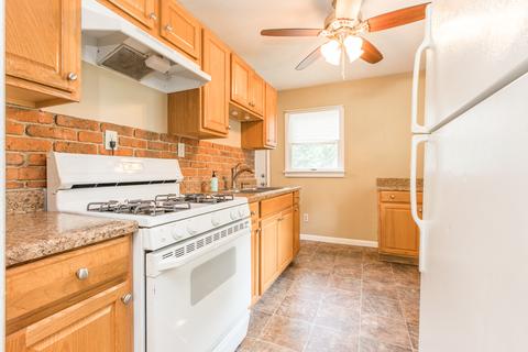 203 E Irving St, Normal, IL 61761 photo 9