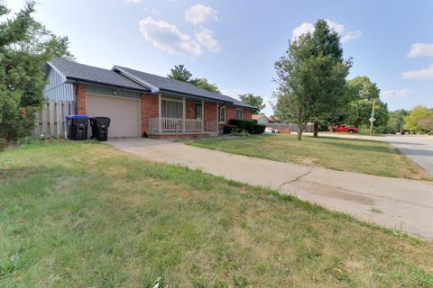 2007 Juniper Ln, Bloomington, IL 61701 photo 2