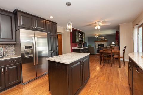 706 Davidson Dr, Minooka, IL 60447 photo 5