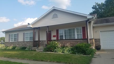 1305 Shuler St, Elgin, IL 60123 photo 2