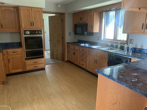 1014 Pinecrest Dr, Rantoul, IL 61866 photo 2