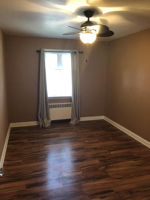 544 E 3rd St, Lockport, IL 60441 photo 9