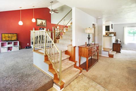 3 Salem Ct, Freeport, IL 61032 photo 8