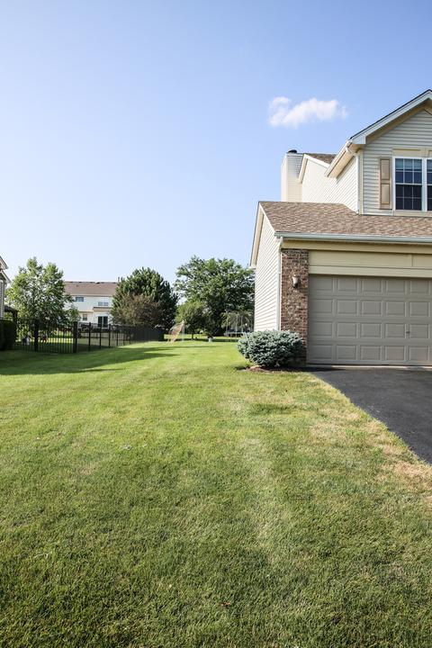 371 Whitehall Ln, Algonquin, IL 60102 photo 28
