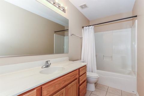 253 Fieldcrest Dr, Bartlett, IL 60103 photo 24