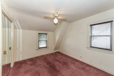 333 S Wolf Rd, Des Plaines, IL 60016 photo 21