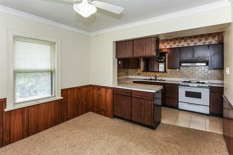 333 S Wolf Rd, Des Plaines, IL 60016 photo 11