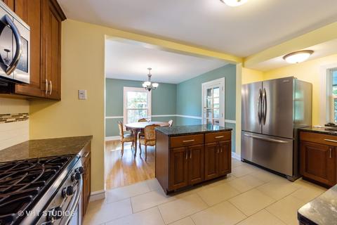425 E Washington St, Des Plaines, IL 60016 photo 8