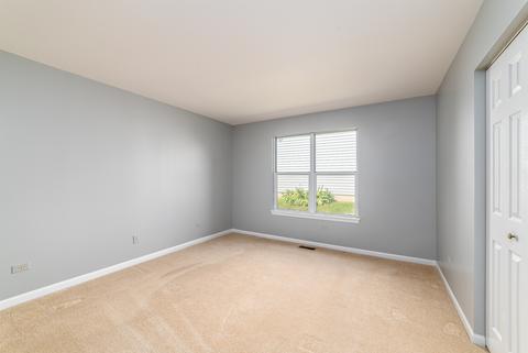 1248 Clover Ln, Hoffman Estates, IL 60192 photo 13