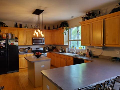 5620 Trinity Ct, Gurnee, IL 60031 photo 4