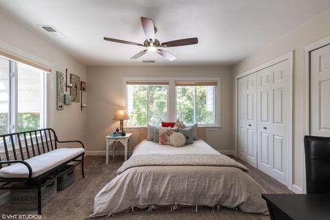915 S Main St, Wheaton, IL 60189 photo 17