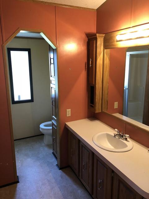 104 E Logan St, Longview, IL 61852 photo 11
