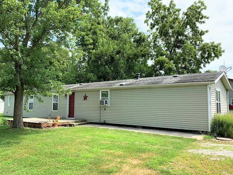 104 E Logan St, Longview, IL 61852 photo 18
