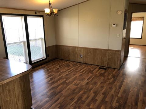 104 E Logan St, Longview, IL 61852 photo 14