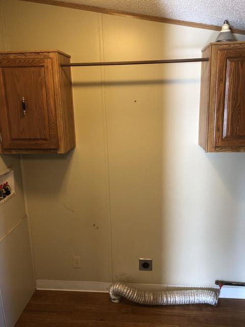 104 E Logan St, Longview, IL 61852 photo 16