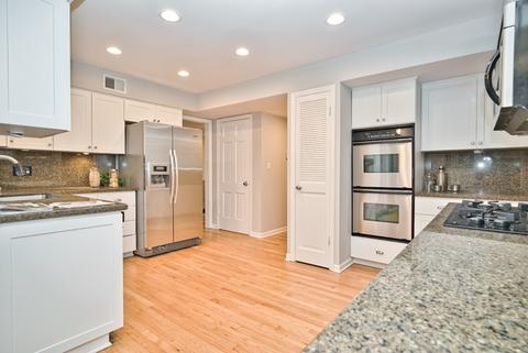 4052 Michelline Ln, Northbrook, IL 60062 photo 15