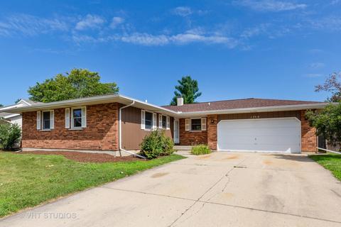 1750 Sheffield Dr, Elgin, IL 60123 photo 1