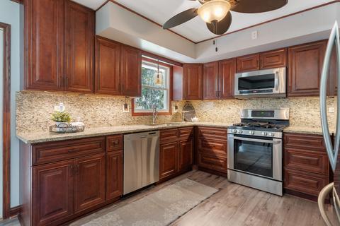 1409 Sheffield Dr, Elgin, IL 60123 photo 7