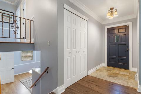 1409 Sheffield Dr, Elgin, IL 60123 photo 3