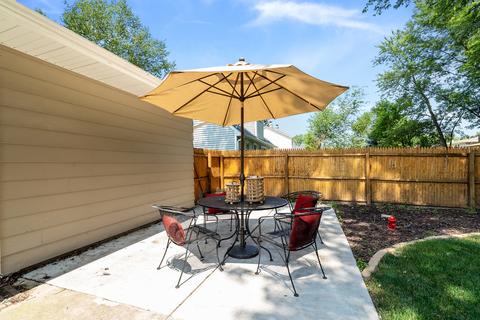 1409 Sheffield Dr, Elgin, IL 60123 photo 25