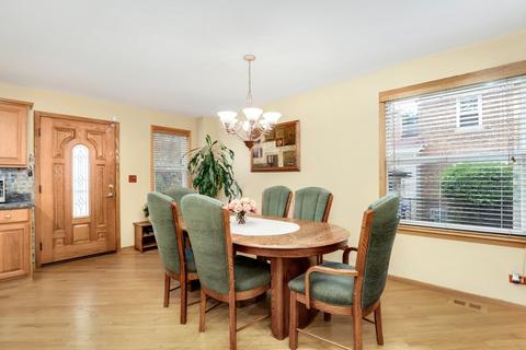 673 Rose Ave, Des Plaines, IL 60016 photo 12
