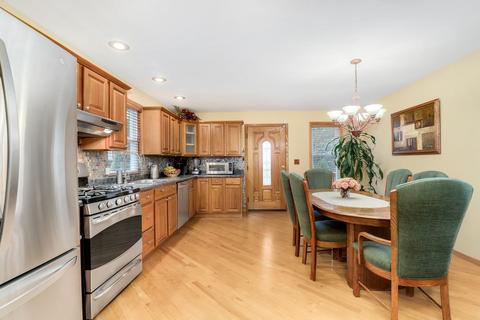 673 Rose Ave, Des Plaines, IL 60016 photo 8