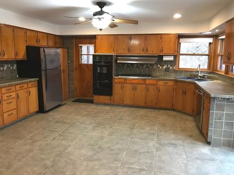 800 Riverview Dr, Algonquin, IL 60102 photo 5