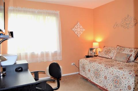421 Cobbler Ct #4, Bartlett, IL 60103 photo 14