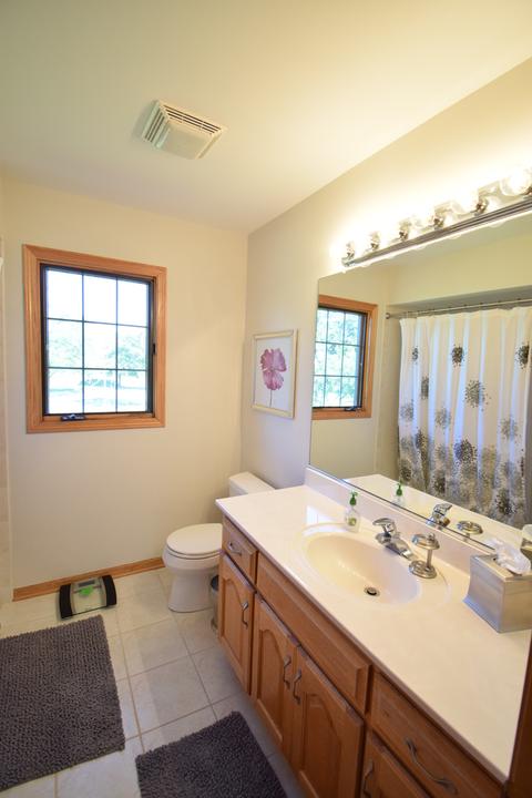 647 Philip Dr, Bartlett, IL 60103 photo 28