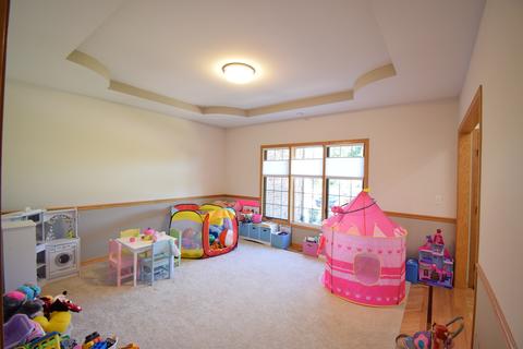647 Philip Dr, Bartlett, IL 60103 photo 6