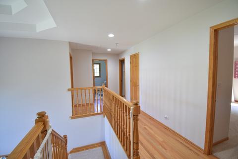647 Philip Dr, Bartlett, IL 60103 photo 16