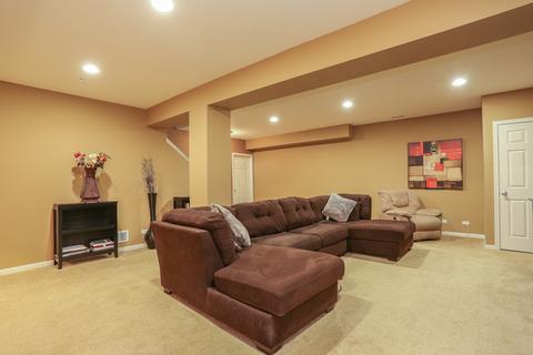 1904 Eton Dr, Hoffman Estates, IL 60192 photo 21