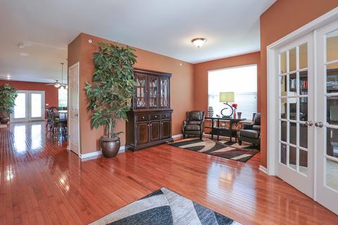 1904 Eton Dr, Hoffman Estates, IL 60192 photo 6